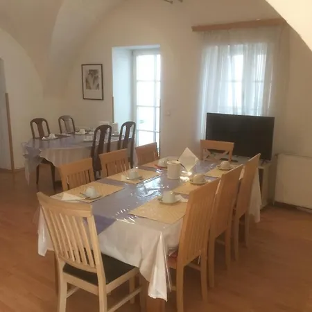 Haus Zum Nibelungenlied Ubytování v soukromí *